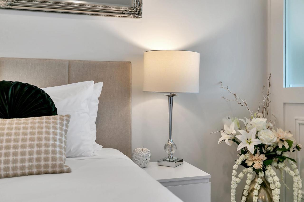 Your Family Getaway - Rooftop Spa & Pool! Auckland Ngoại thất bức ảnh